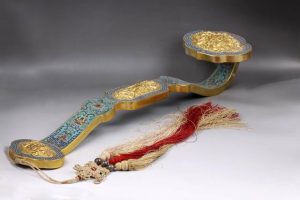 THE 1001 TREASURES OF THE CHINESE FIRE ROOSTER